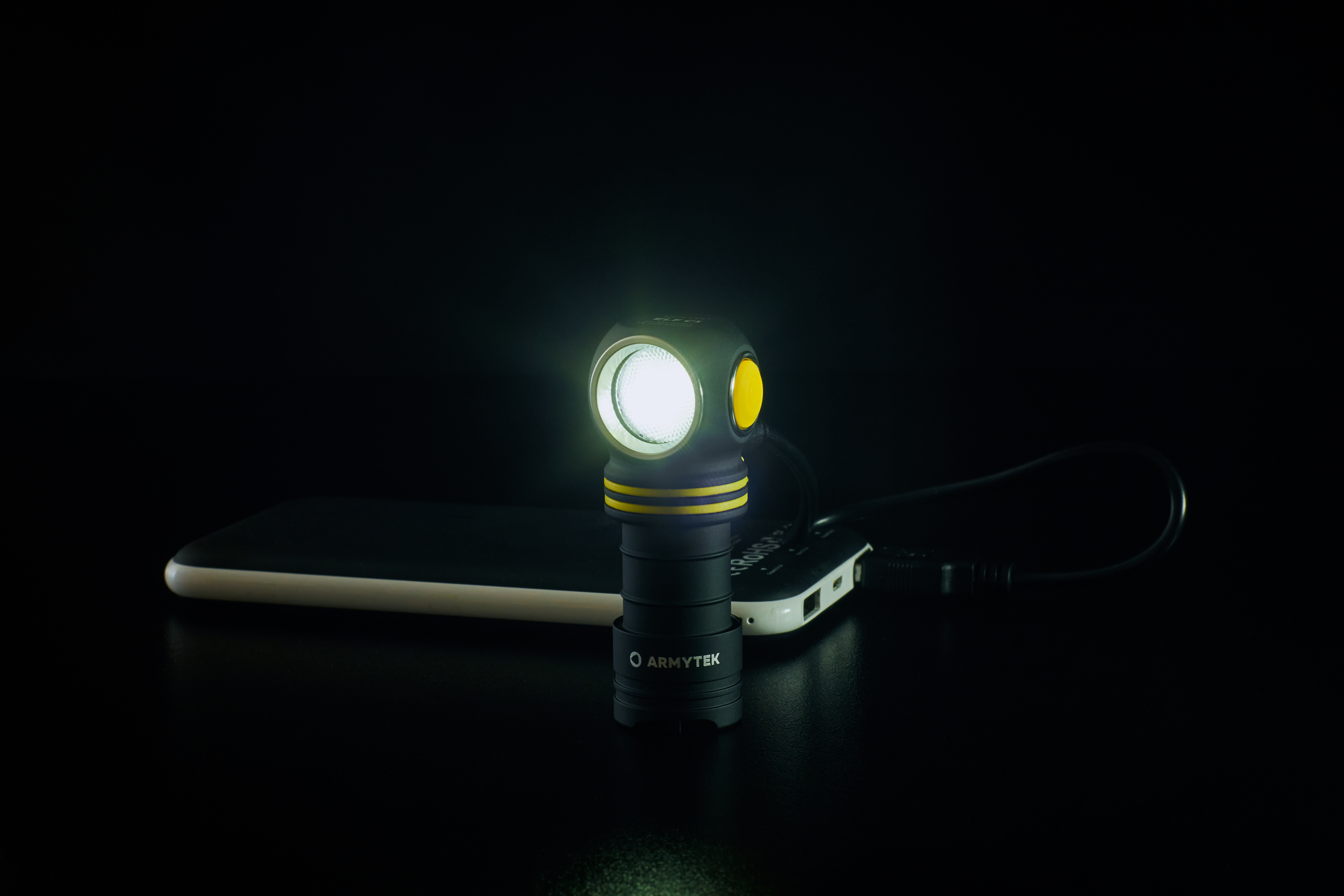 Armytek Elf C1 Micro-USB  Warm - фото10